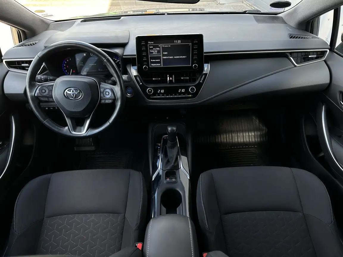 TOYOTA COROLLA