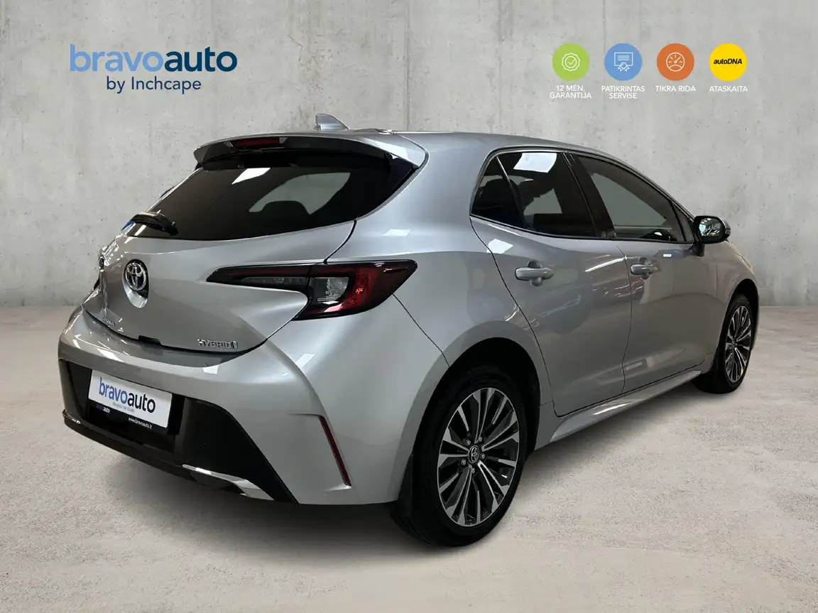 TOYOTA COROLLA