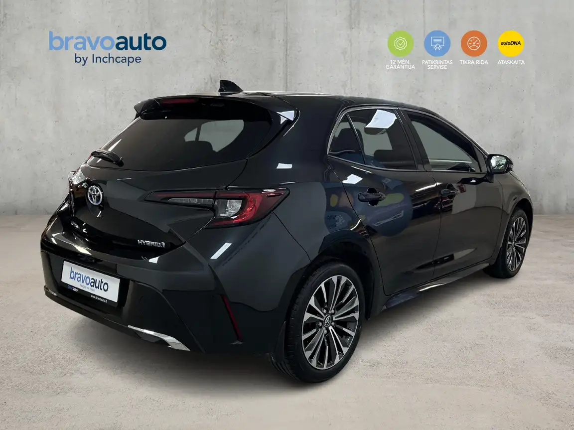 TOYOTA COROLLA