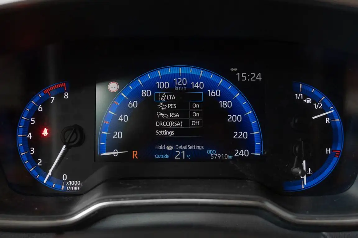 TOYOTA COROLLA