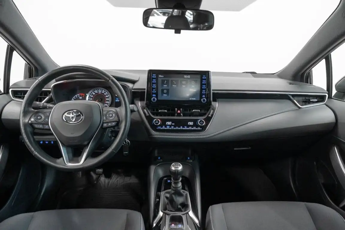TOYOTA COROLLA