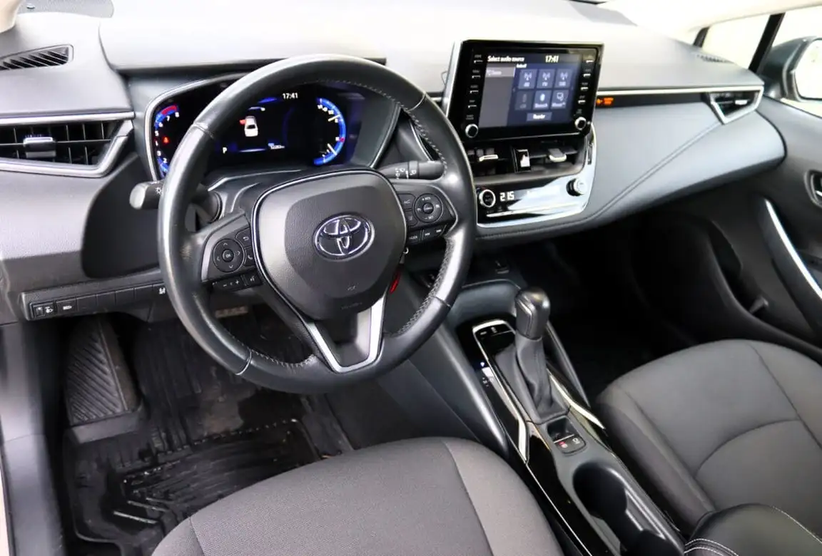 TOYOTA COROLLA