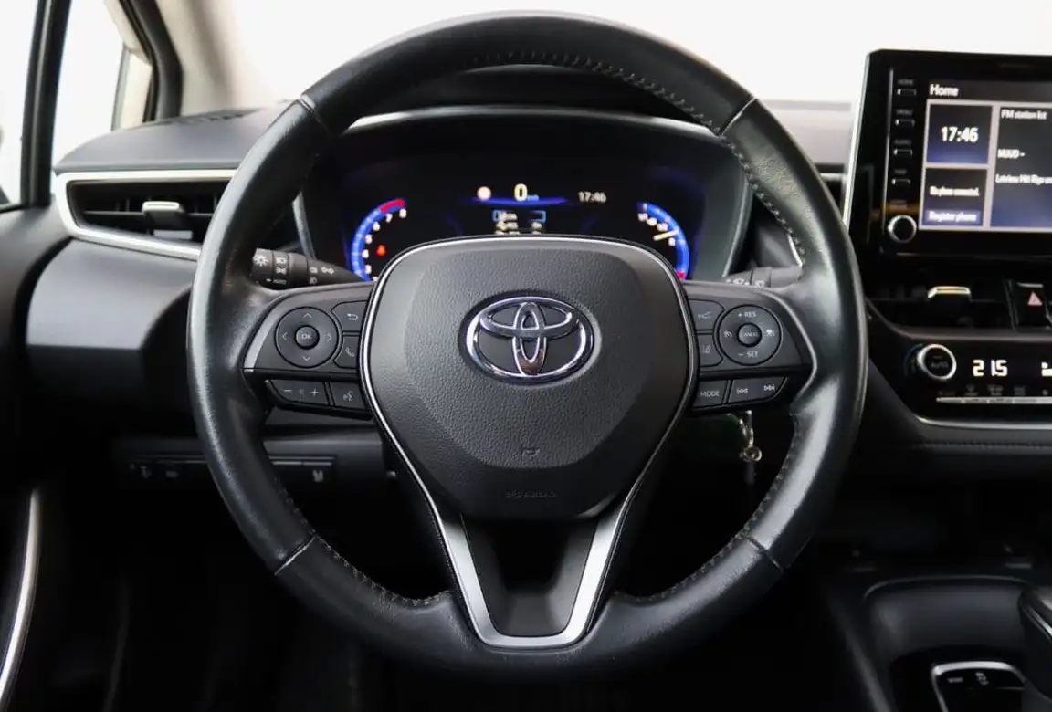TOYOTA COROLLA