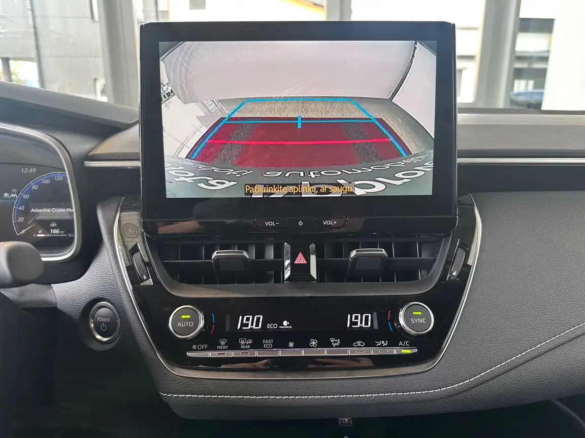 TOYOTA COROLLA