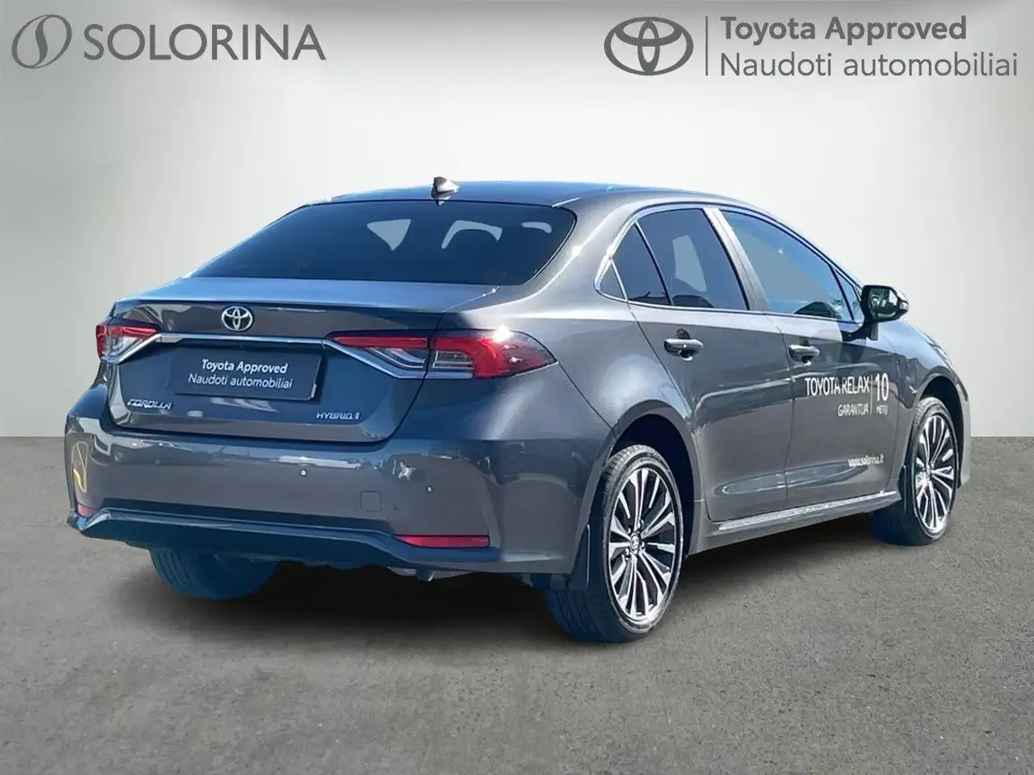 TOYOTA COROLLA