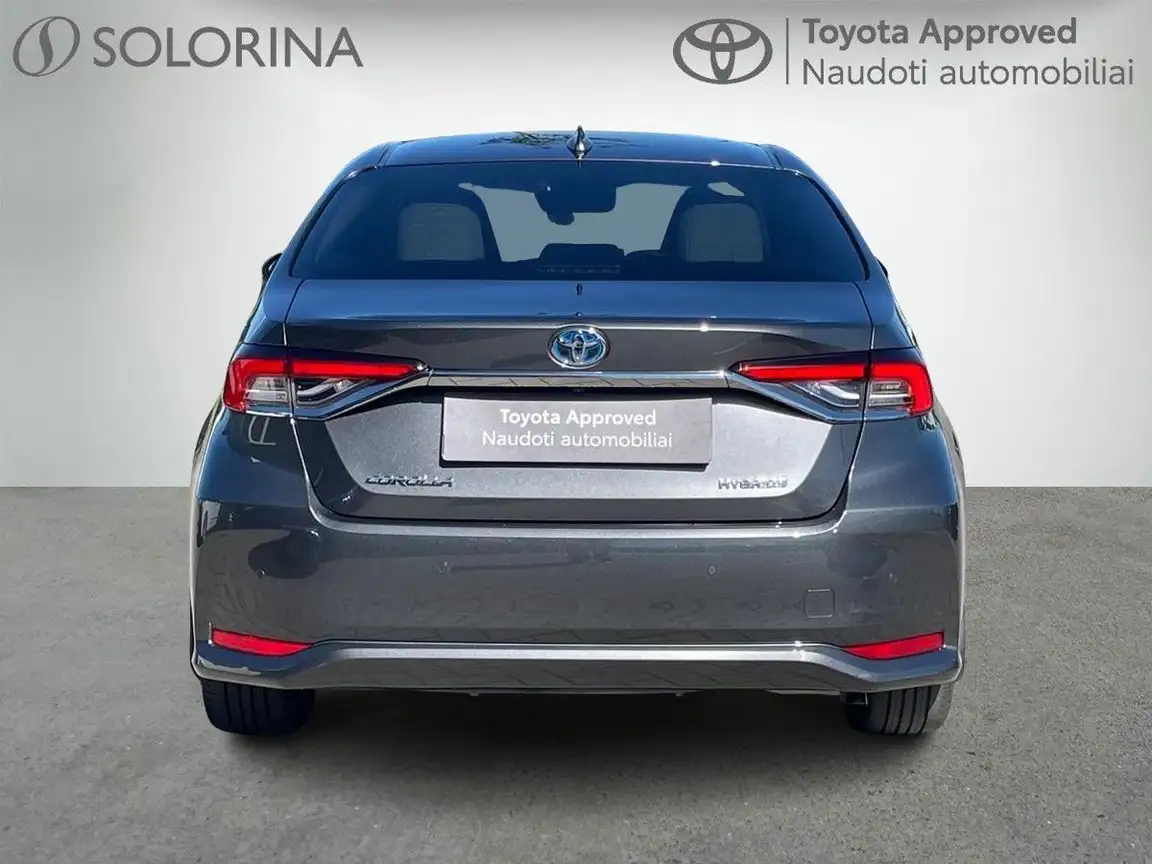 TOYOTA COROLLA