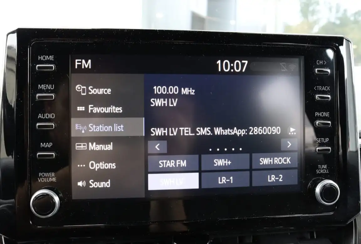 TOYOTA COROLLA