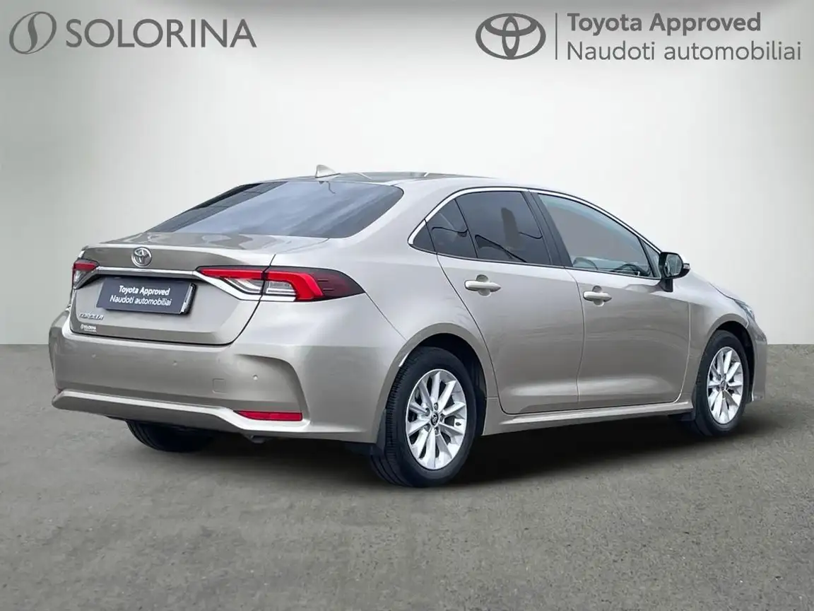 TOYOTA COROLLA