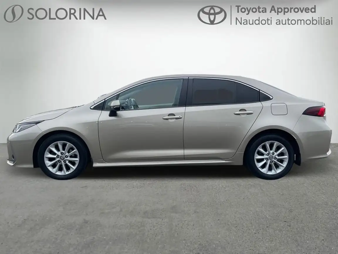 TOYOTA COROLLA