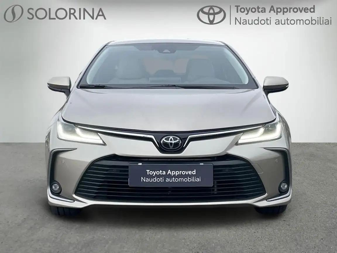 TOYOTA COROLLA