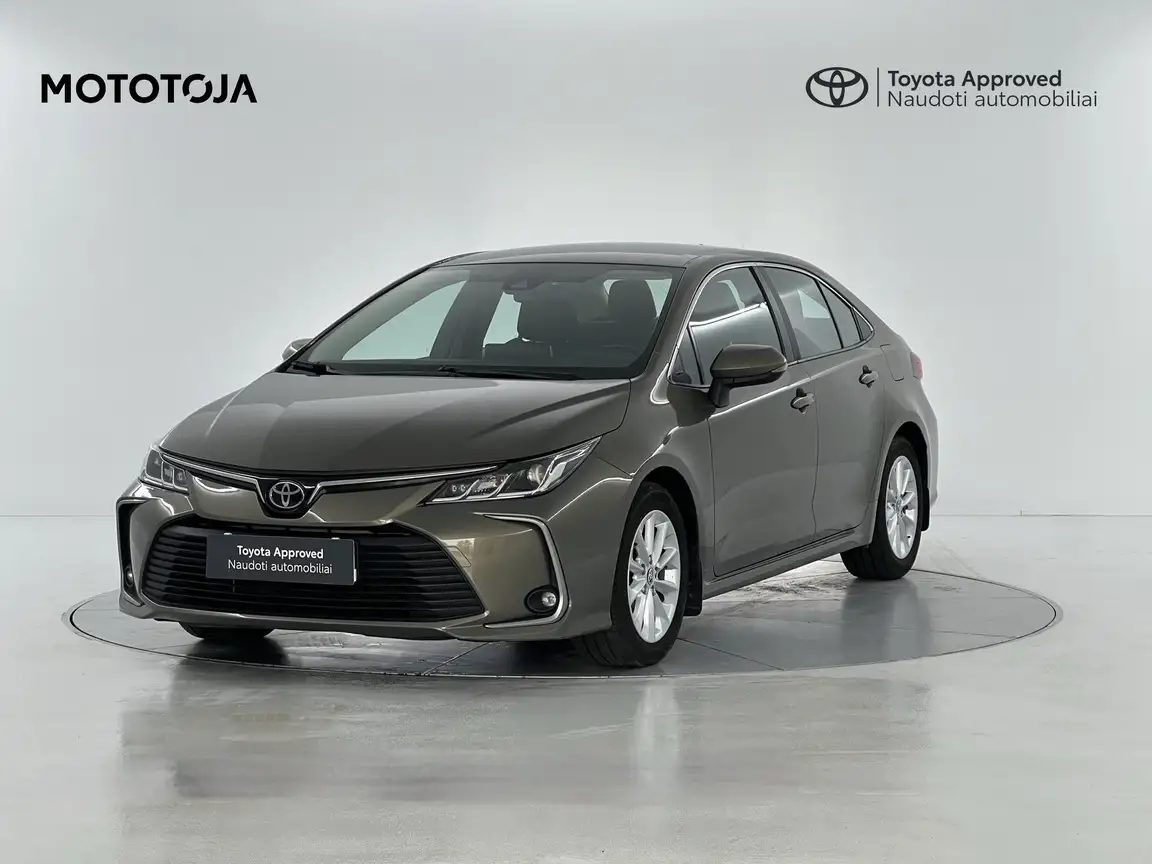 TOYOTA COROLLA