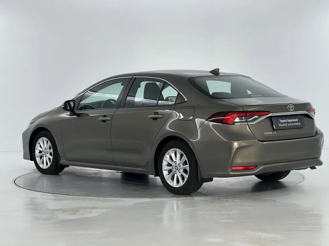 TOYOTA COROLLA