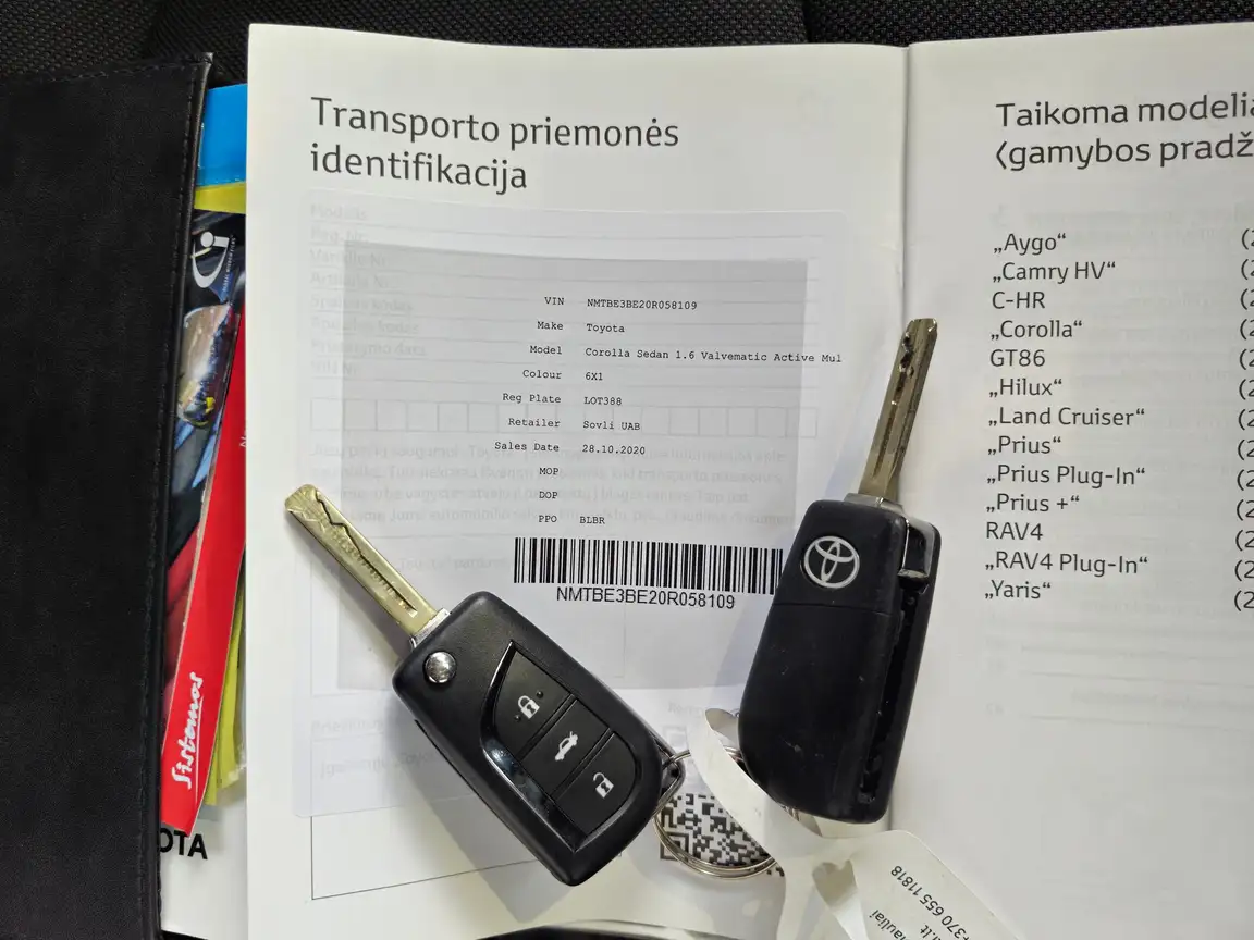 TOYOTA COROLLA