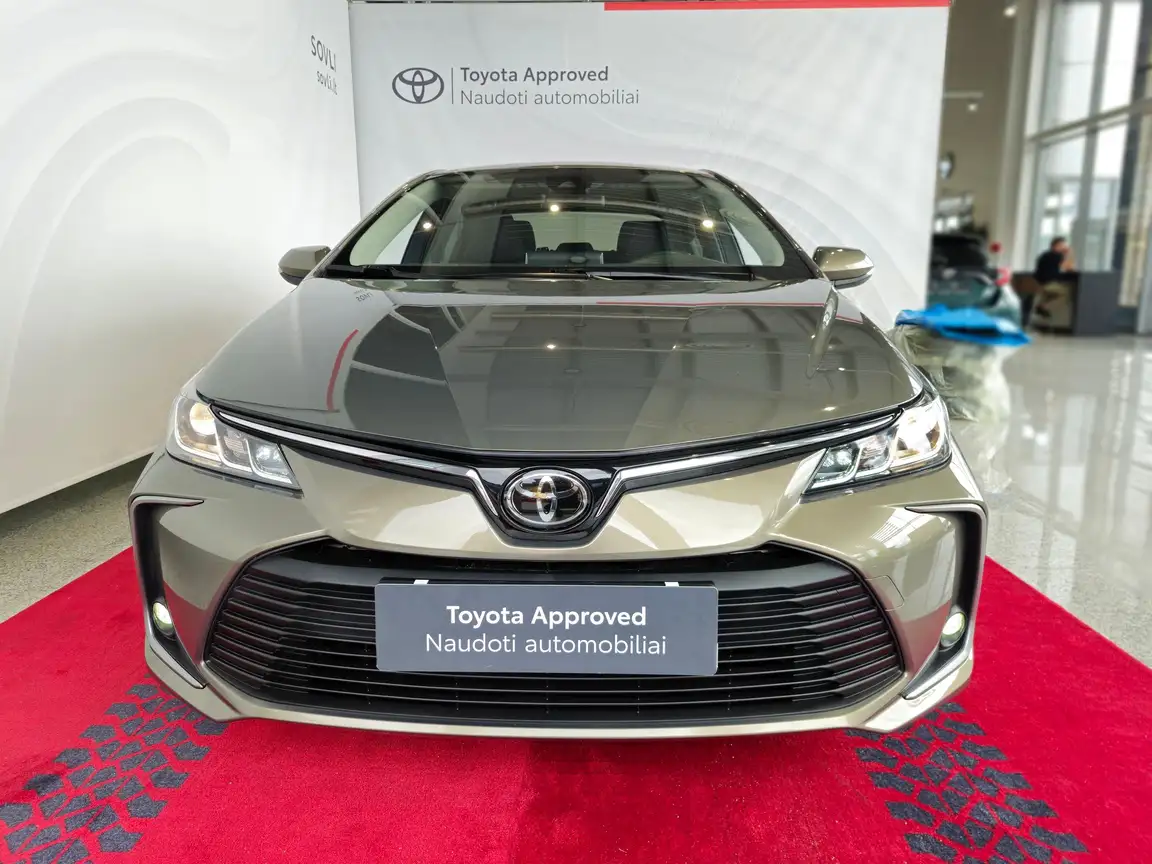 TOYOTA COROLLA