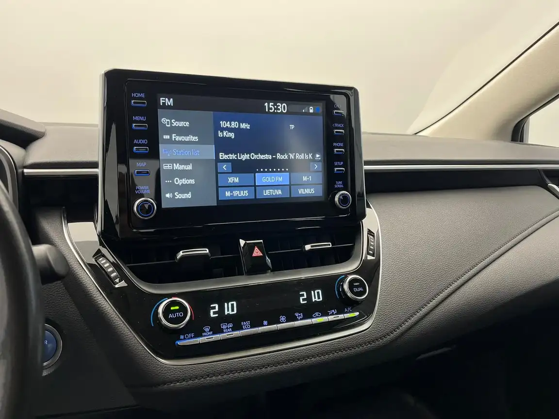 TOYOTA COROLLA