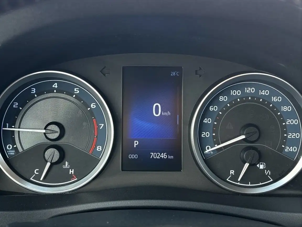 TOYOTA COROLLA