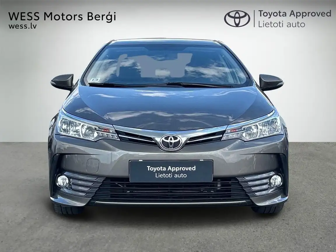 TOYOTA COROLLA