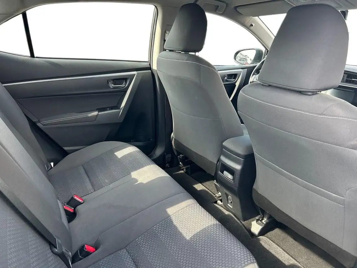TOYOTA COROLLA