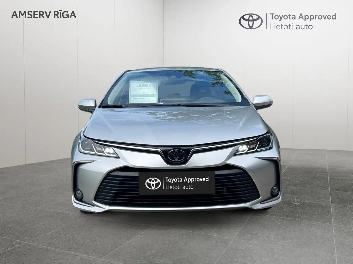 TOYOTA COROLLA