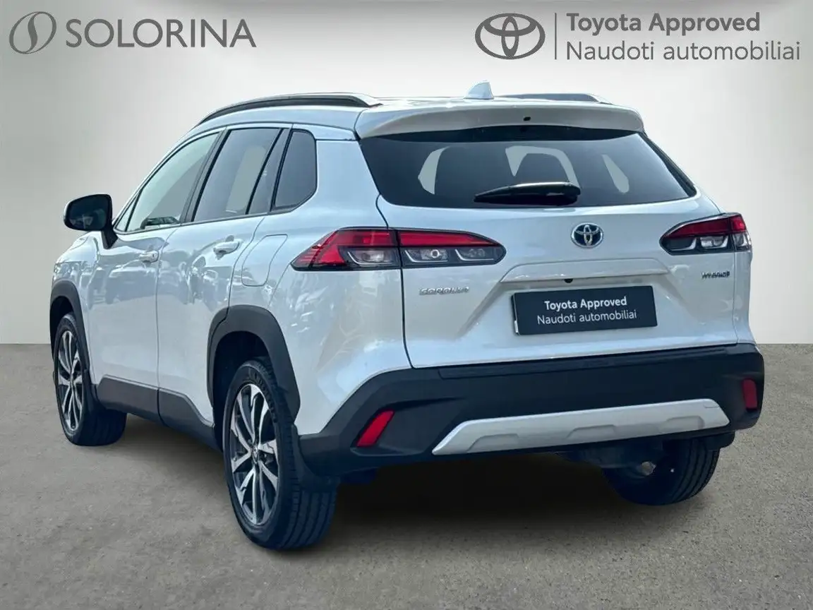 TOYOTA COROLLA CROSS