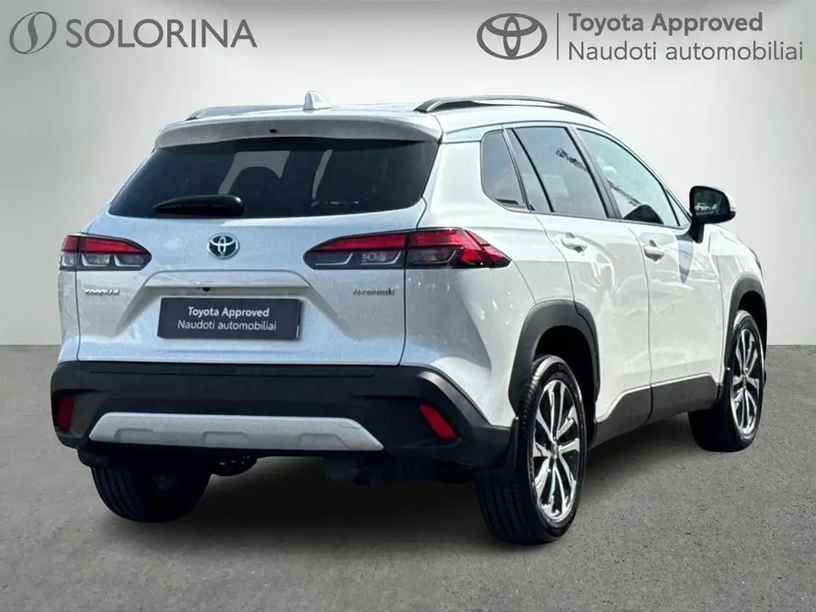 TOYOTA COROLLA CROSS