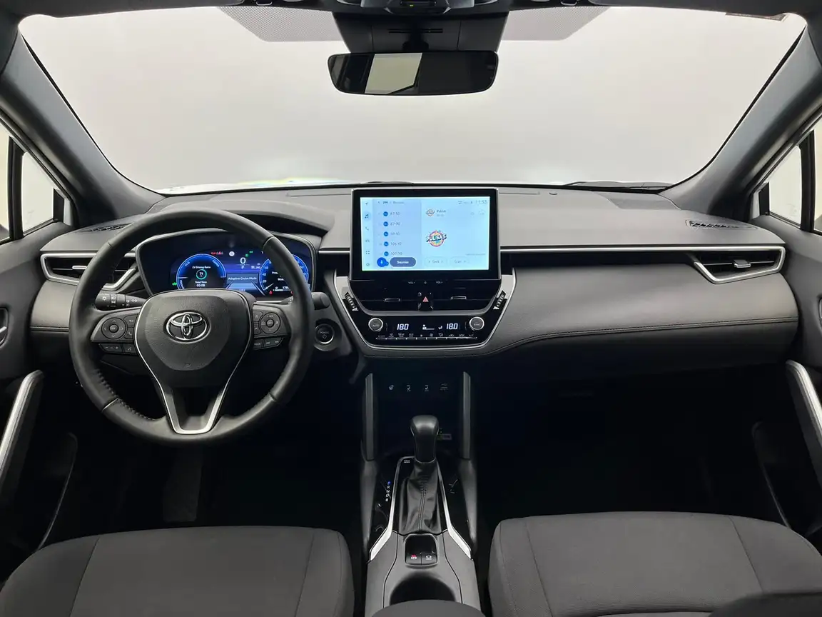 TOYOTA COROLLA CROSS