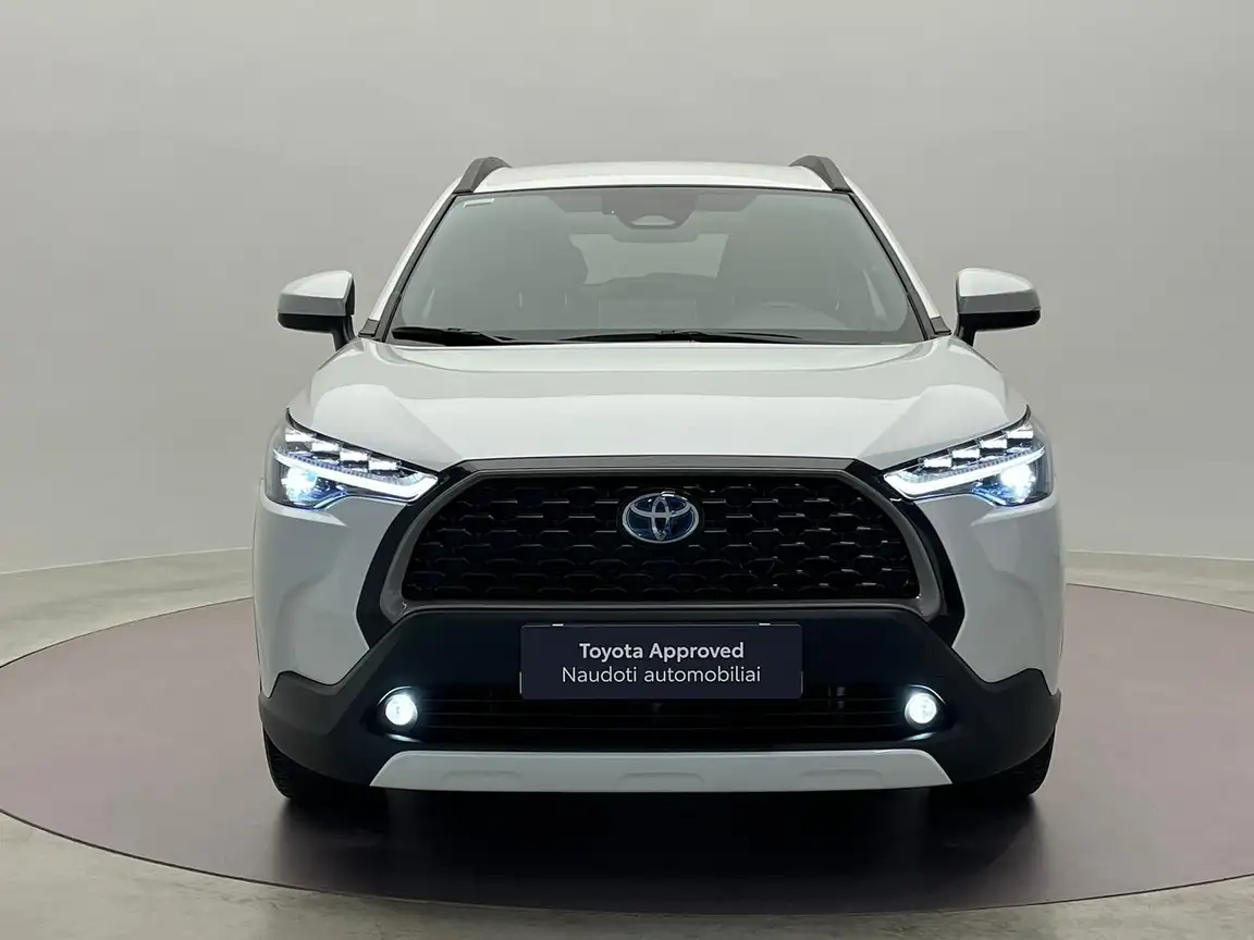 TOYOTA COROLLA CROSS