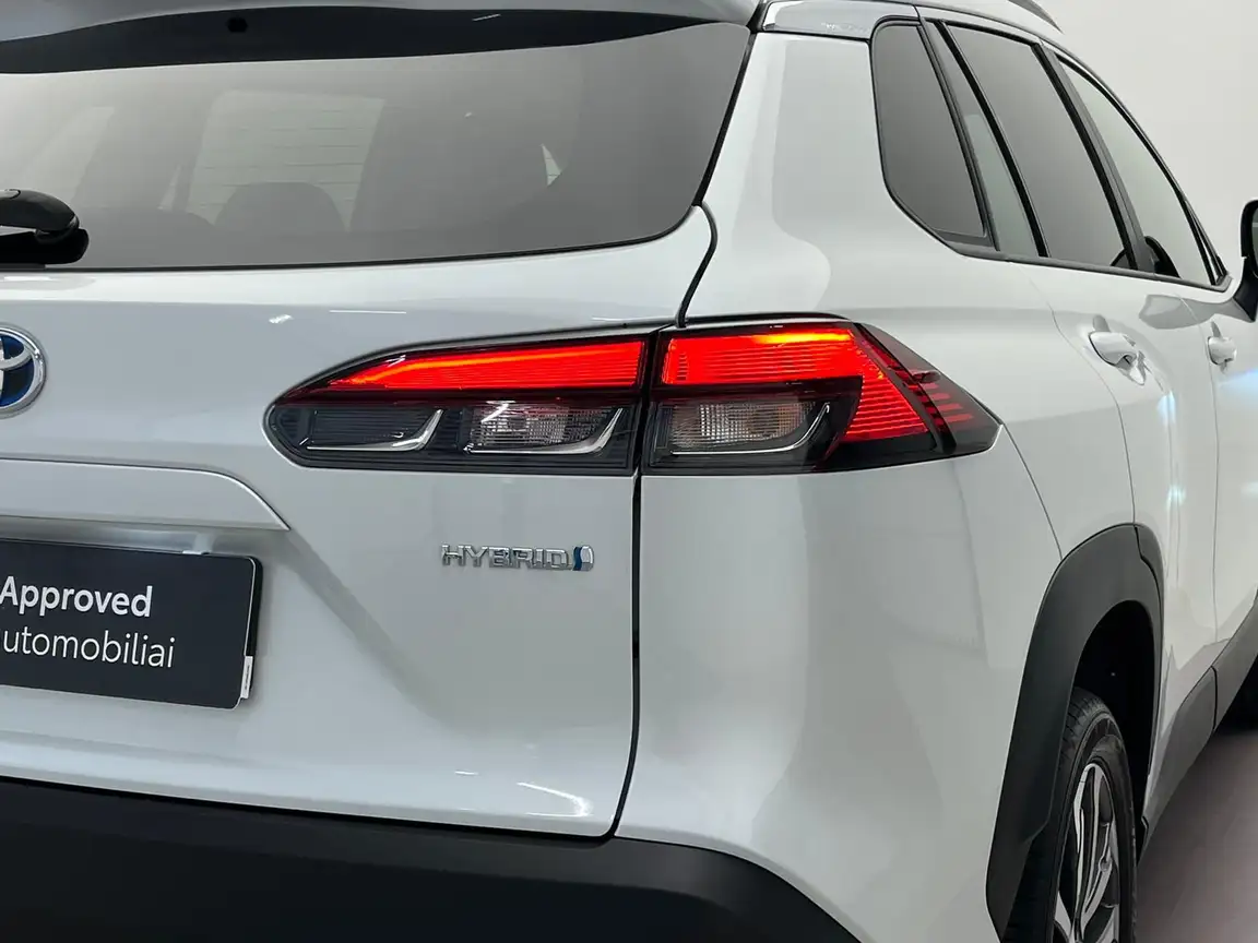TOYOTA COROLLA CROSS