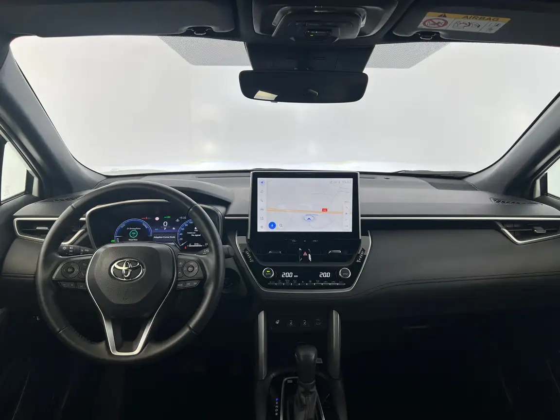 TOYOTA COROLLA CROSS