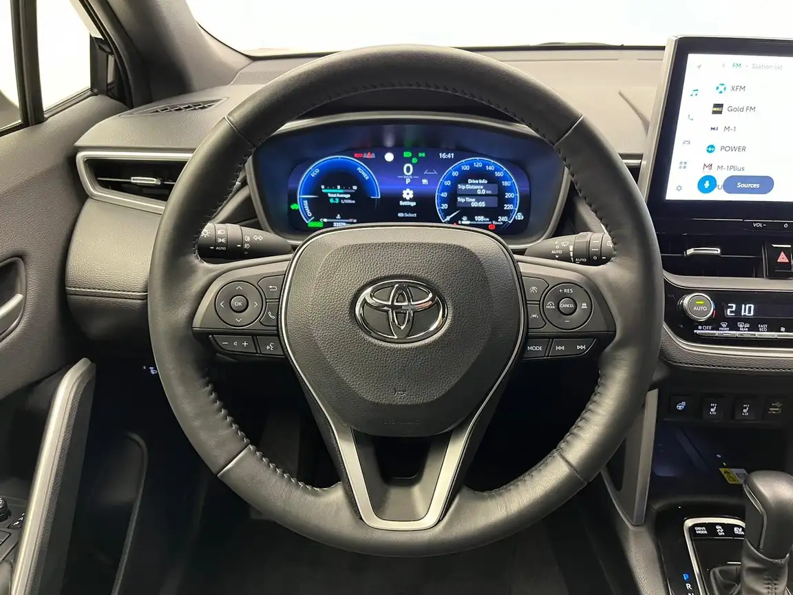 TOYOTA COROLLA CROSS