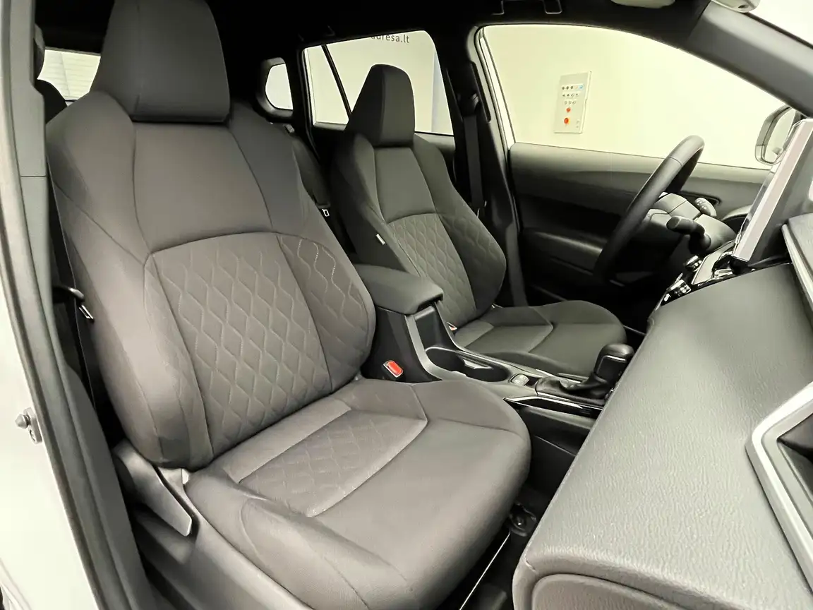 TOYOTA COROLLA CROSS