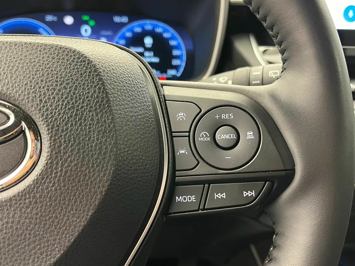 TOYOTA COROLLA CROSS