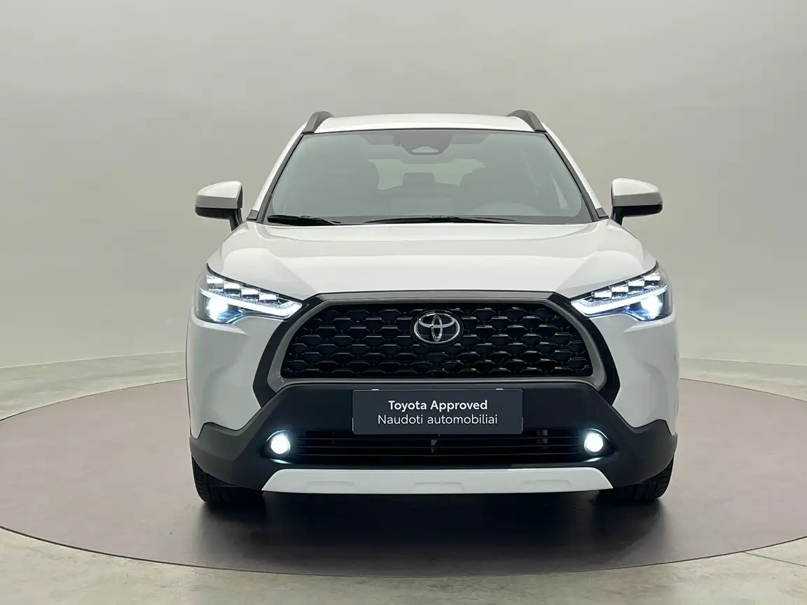 TOYOTA COROLLA CROSS