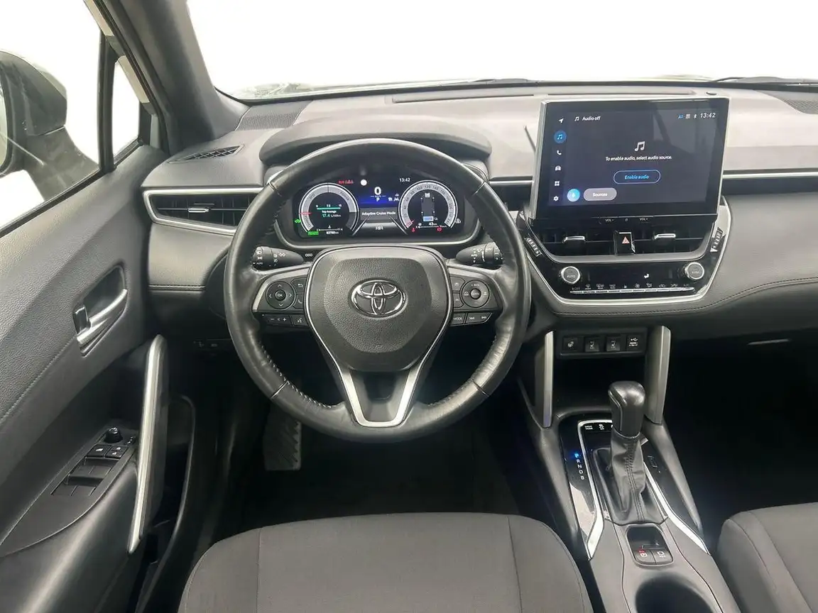 TOYOTA COROLLA CROSS