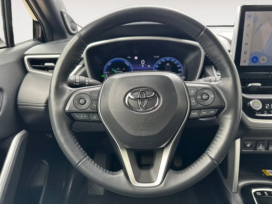 TOYOTA COROLLA CROSS