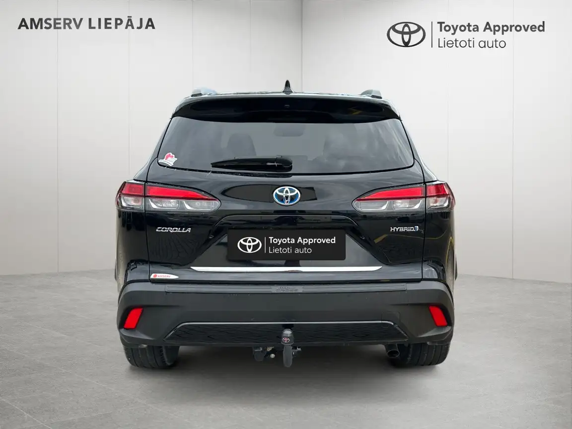 TOYOTA COROLLA CROSS