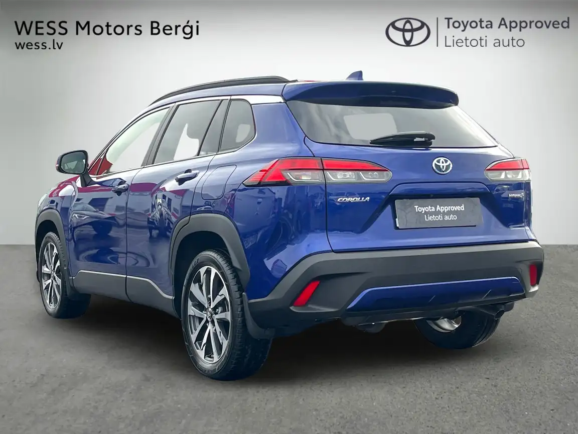 TOYOTA COROLLA CROSS