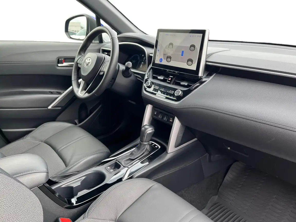 TOYOTA COROLLA CROSS