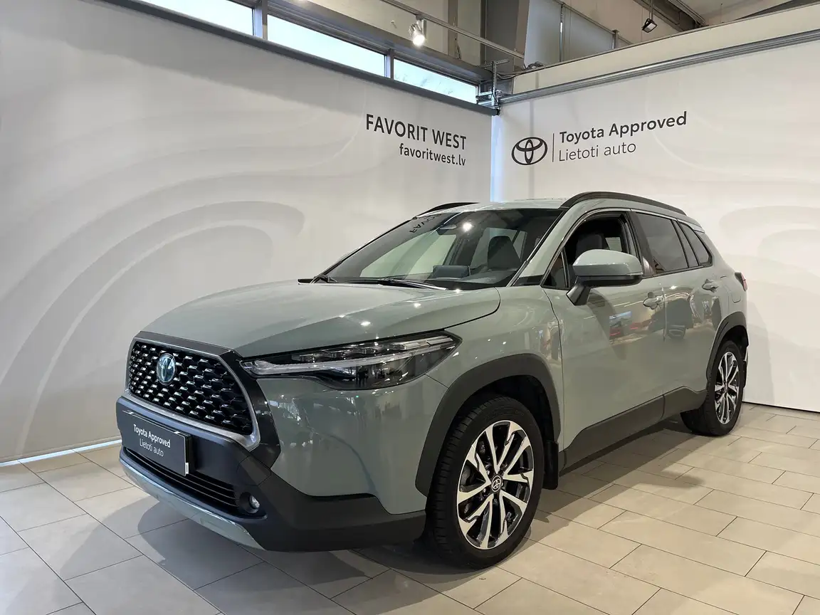 TOYOTA COROLLA CROSS