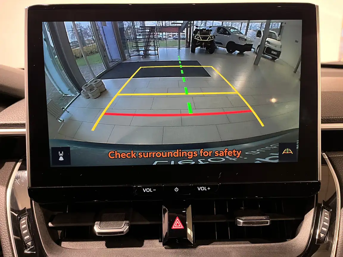 TOYOTA COROLLA CROSS