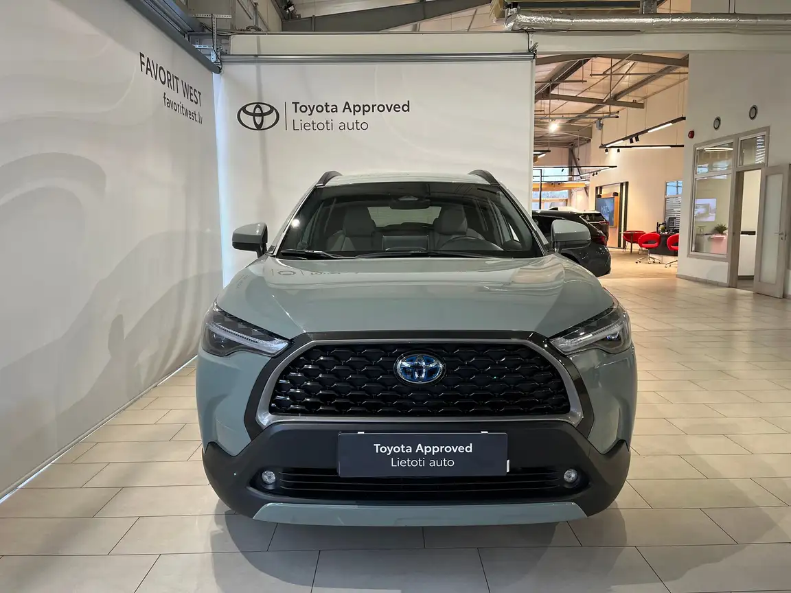 TOYOTA COROLLA CROSS