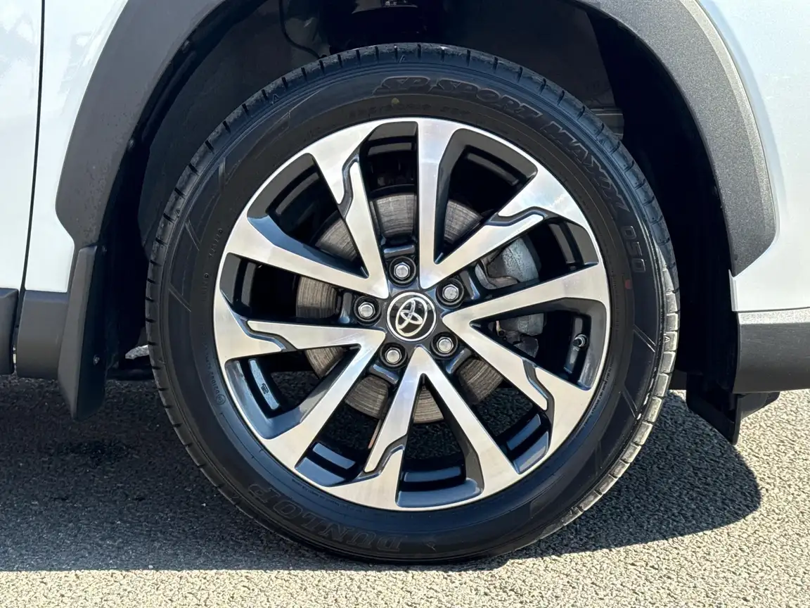 TOYOTA COROLLA CROSS