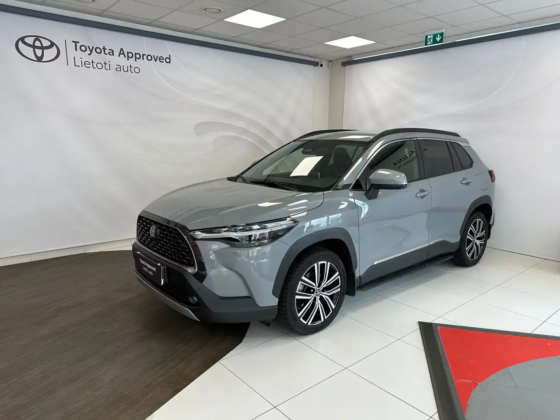 TOYOTA COROLLA CROSS