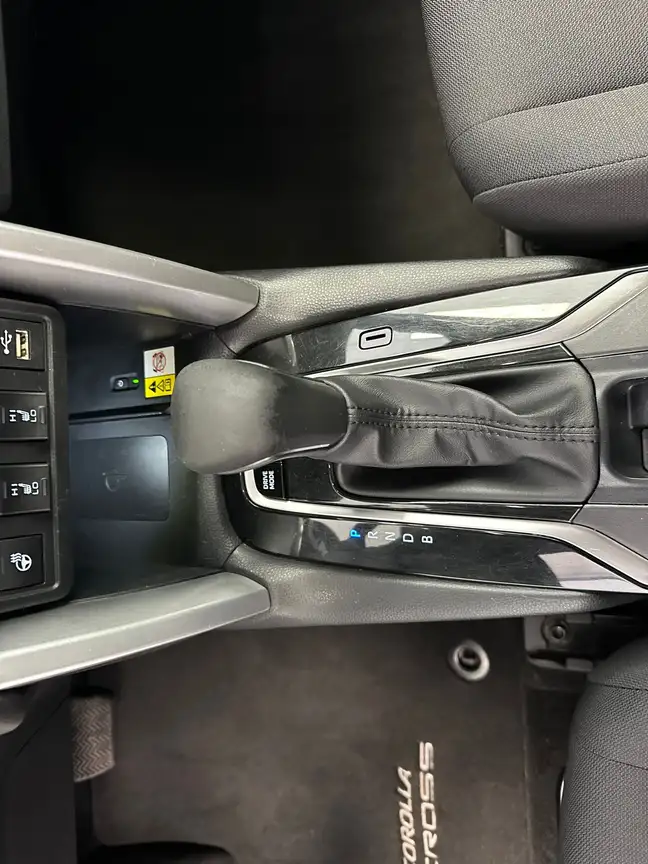 TOYOTA COROLLA CROSS