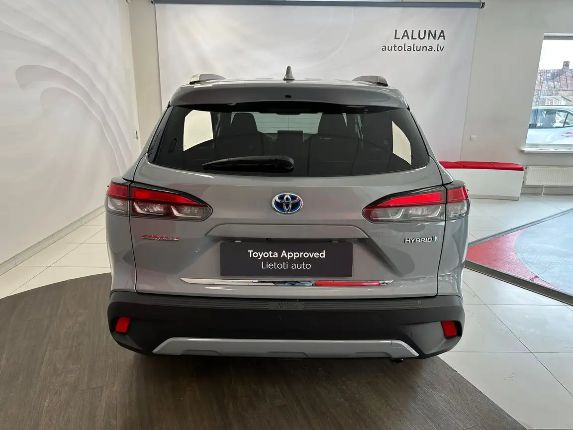 TOYOTA COROLLA CROSS