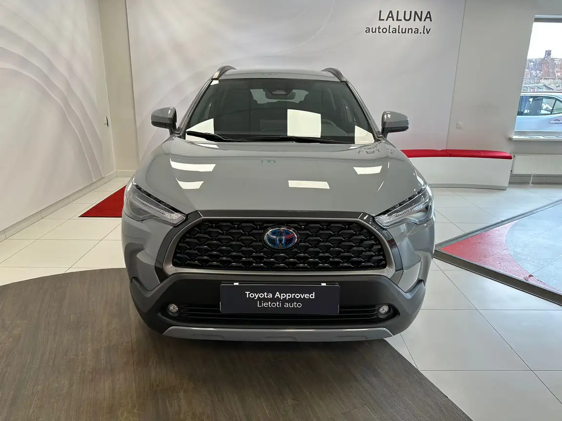 TOYOTA COROLLA CROSS