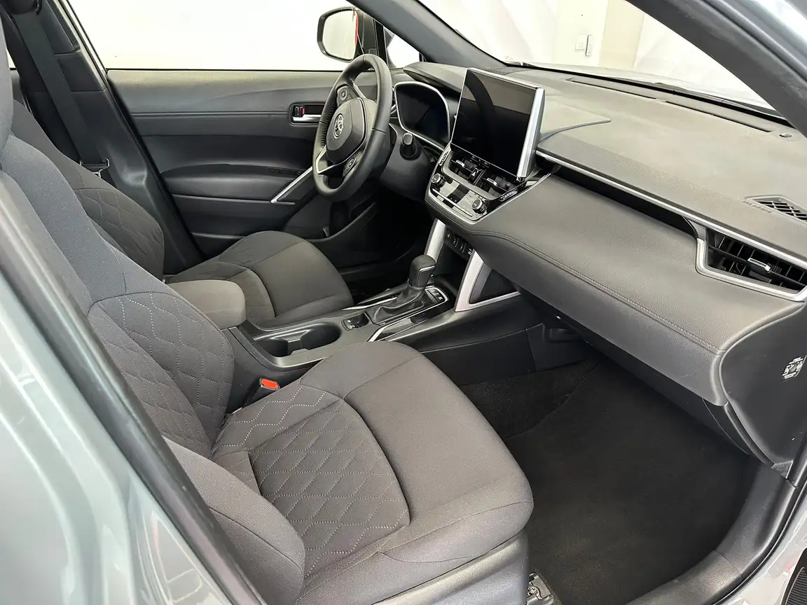 TOYOTA COROLLA CROSS