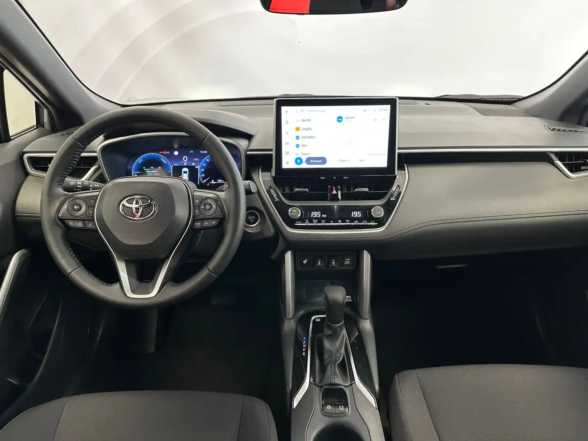 TOYOTA COROLLA CROSS