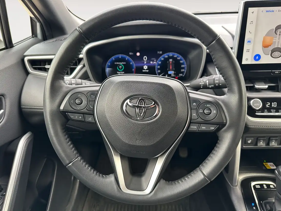 TOYOTA COROLLA CROSS