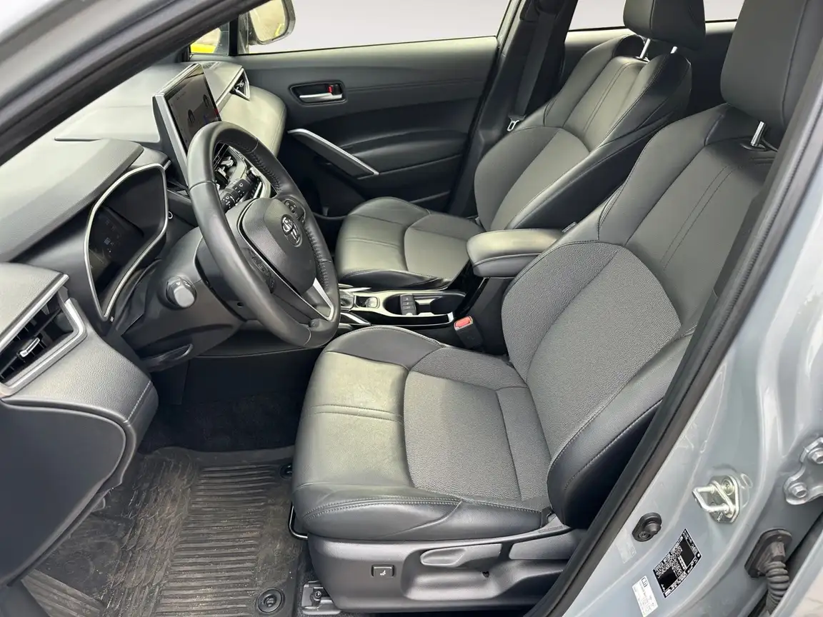 TOYOTA COROLLA CROSS